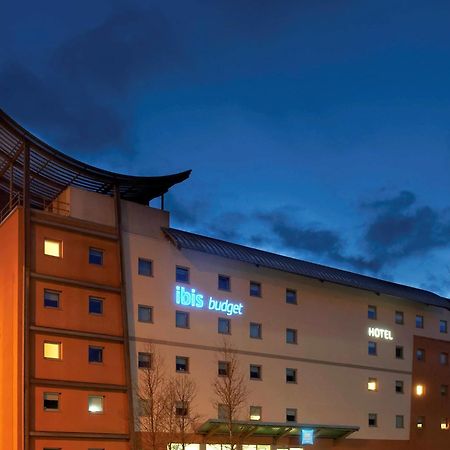 Ibis Budget Newport Esterno foto